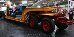 Hanomag ST100 Zugmaschine mit Tieflader und Hanomag K55 Raupe 1947
