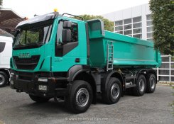 Iveco Trakker Hi-Land 340T50 8x4 Mulden-Hinterkipper 2012