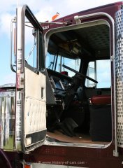 Kenworth W900B Sleeper 1981-2013