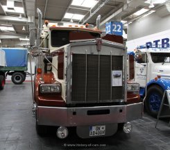 Kenworth T800 Flat Top Sattelzugmaschine 1983