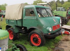 Mercedes-Benz Unimog 401 U25 zwillingsbereift "Froschauge" 1953-1956