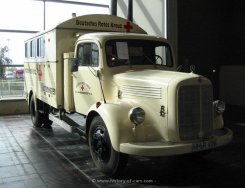 Mercedes-Benz L312 DRK Küchenwagen 1961