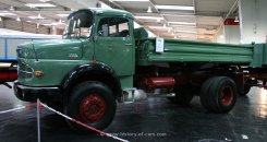 Mercedes-Benz LAK1624 4x4 Kipper 1971