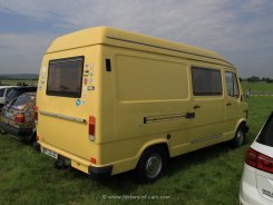 Mercedes-Benz T1 207D Kastenwagen lang/Hochdach 1977-1988