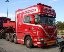 Scania 164L 580 Longline 8x4/4 Schwerlast-Sattelzugmaschine GIVE 2003-2004