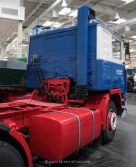 Volvo F1220 4x2 Sattelzugmaschine 1978